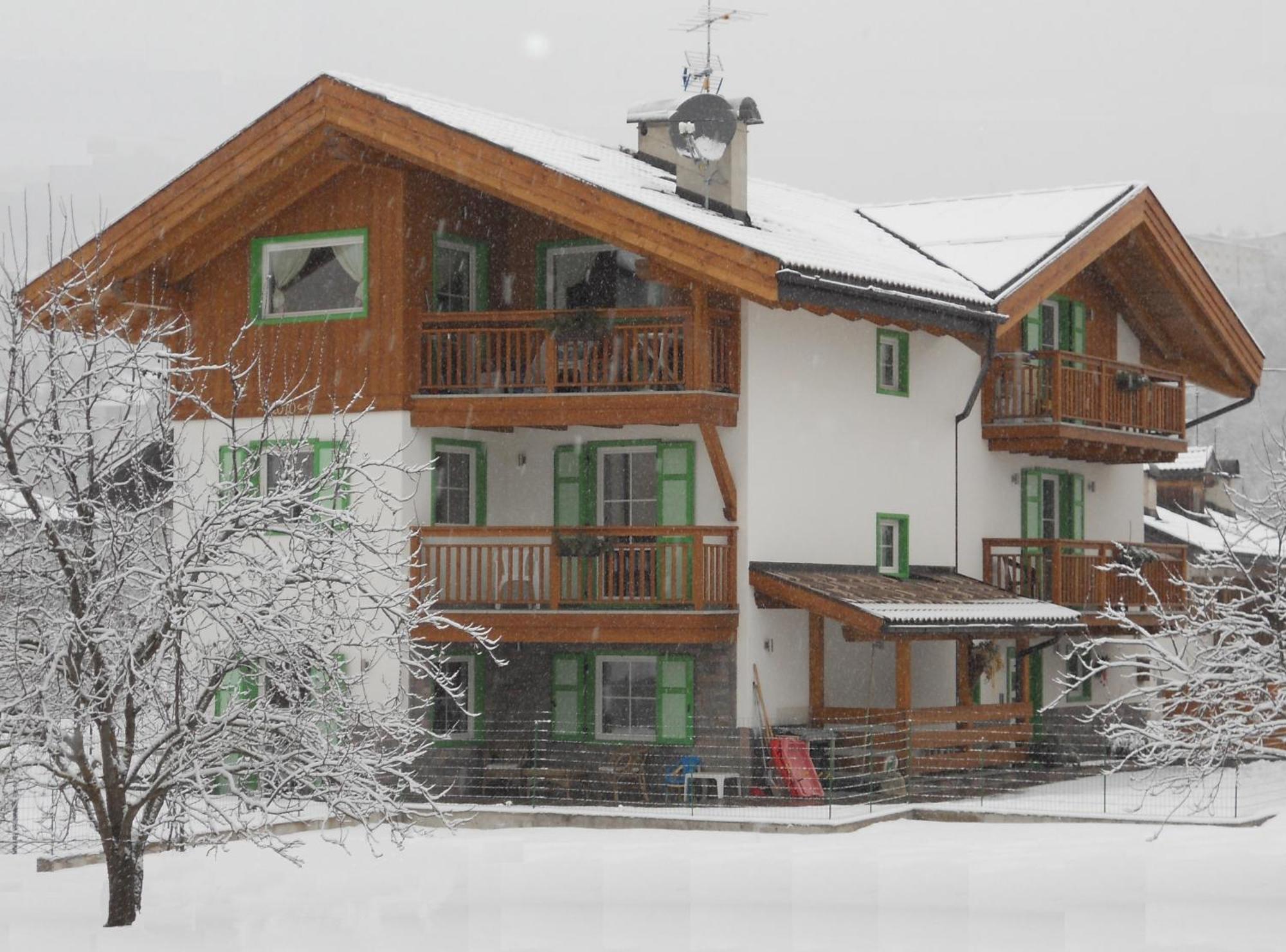 Affittacamere Famiglia Ceschini Tesero Exterior foto