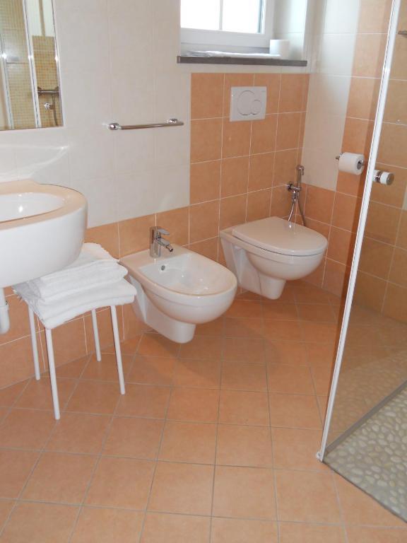 Affittacamere Famiglia Ceschini Tesero Exterior foto